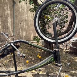 Monster Bike 24