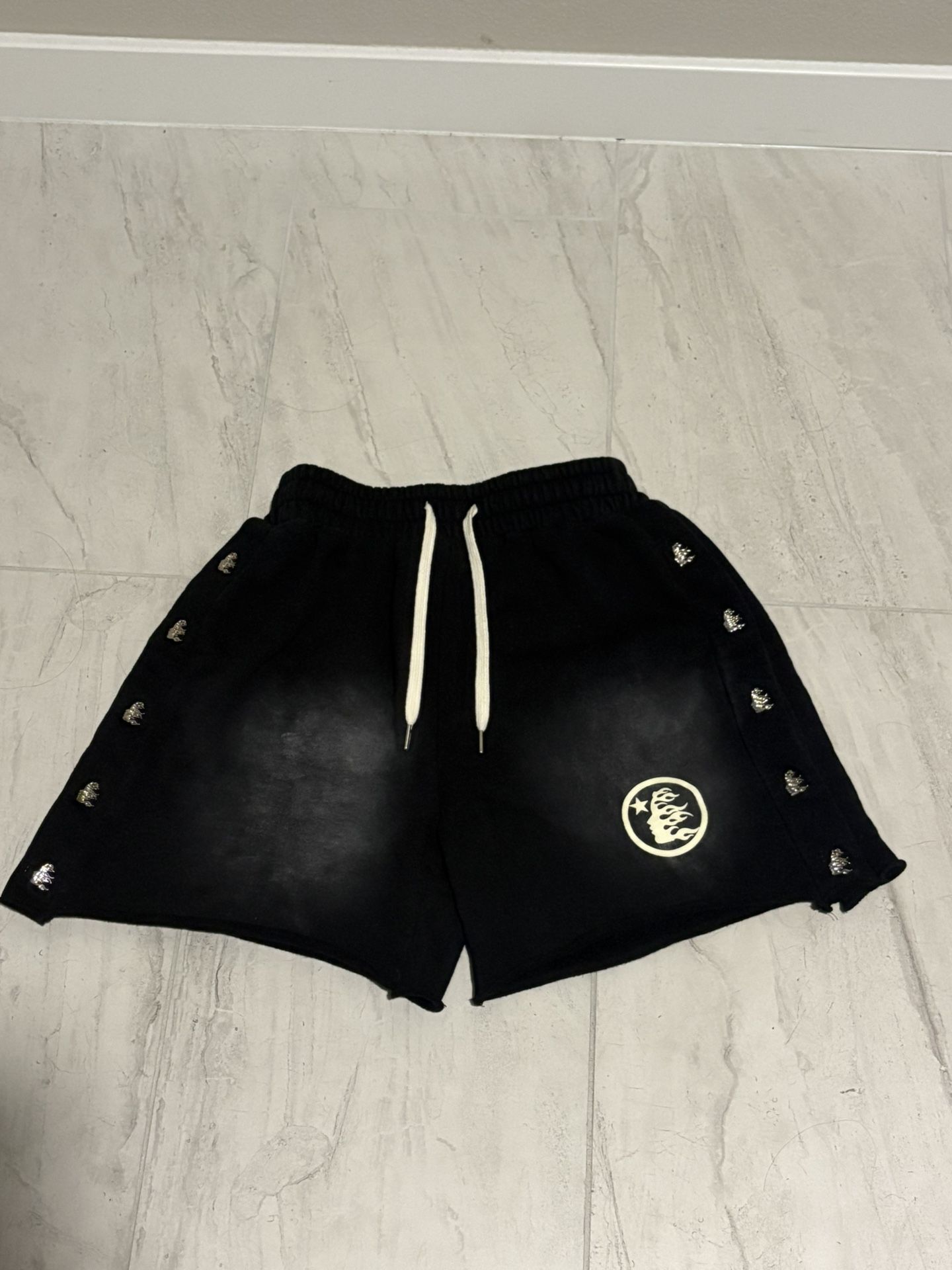 HellStar Shorts Size S