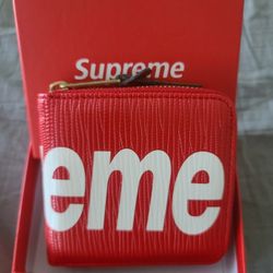 L.V x Supreme Wallet In Red for Sale in Vista, CA - OfferUp