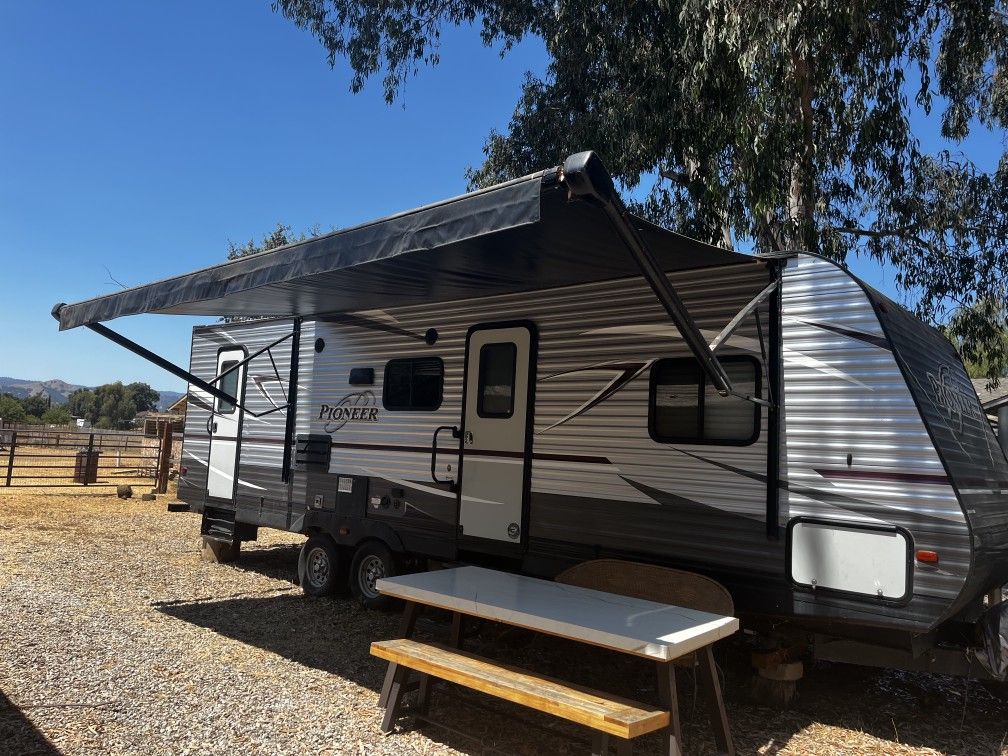 2017 Pioneer RV