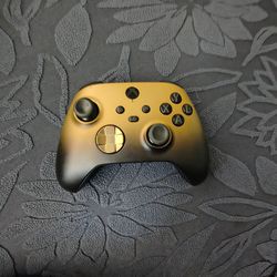 Xbox gold and black special edition controller