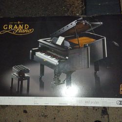 Lego Grand Piano 