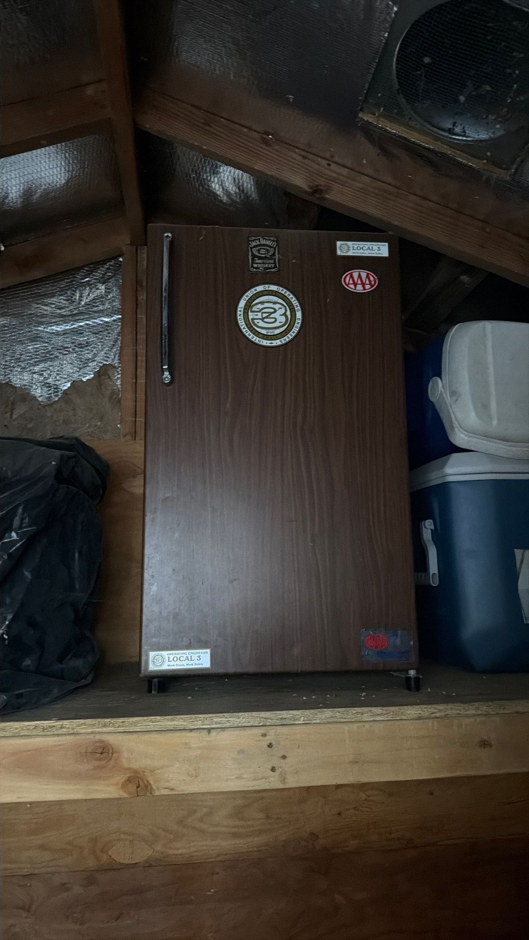 Mini fridge