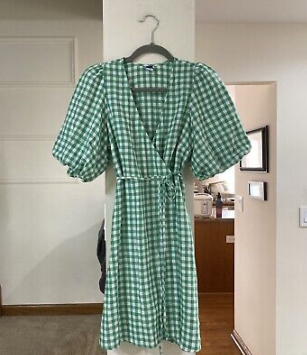 Old Navy White And Green Plaid Mini Dress