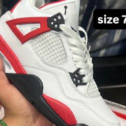 JORDAN 4S