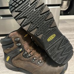 Zapatoz De Trabajó De Caskillo Nuebos KEEN Sz  11