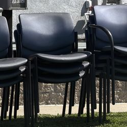 10 Heavy Duty Very Comfortable Chairs 