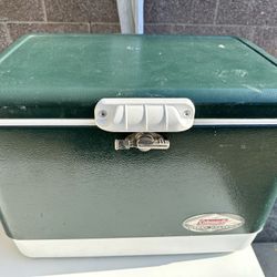 Coleman Vintage Cooler.
