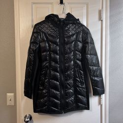 Guess Jacket With Hoodie Size Small 