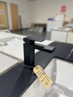 Warehouse Sale Low price better quality Bathroom Single handle Faucet LXBF-05 Matte Black