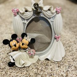 Disney Wedding Mickey and Minnie Mouse picture frame. Holds one, 4x6 photo.