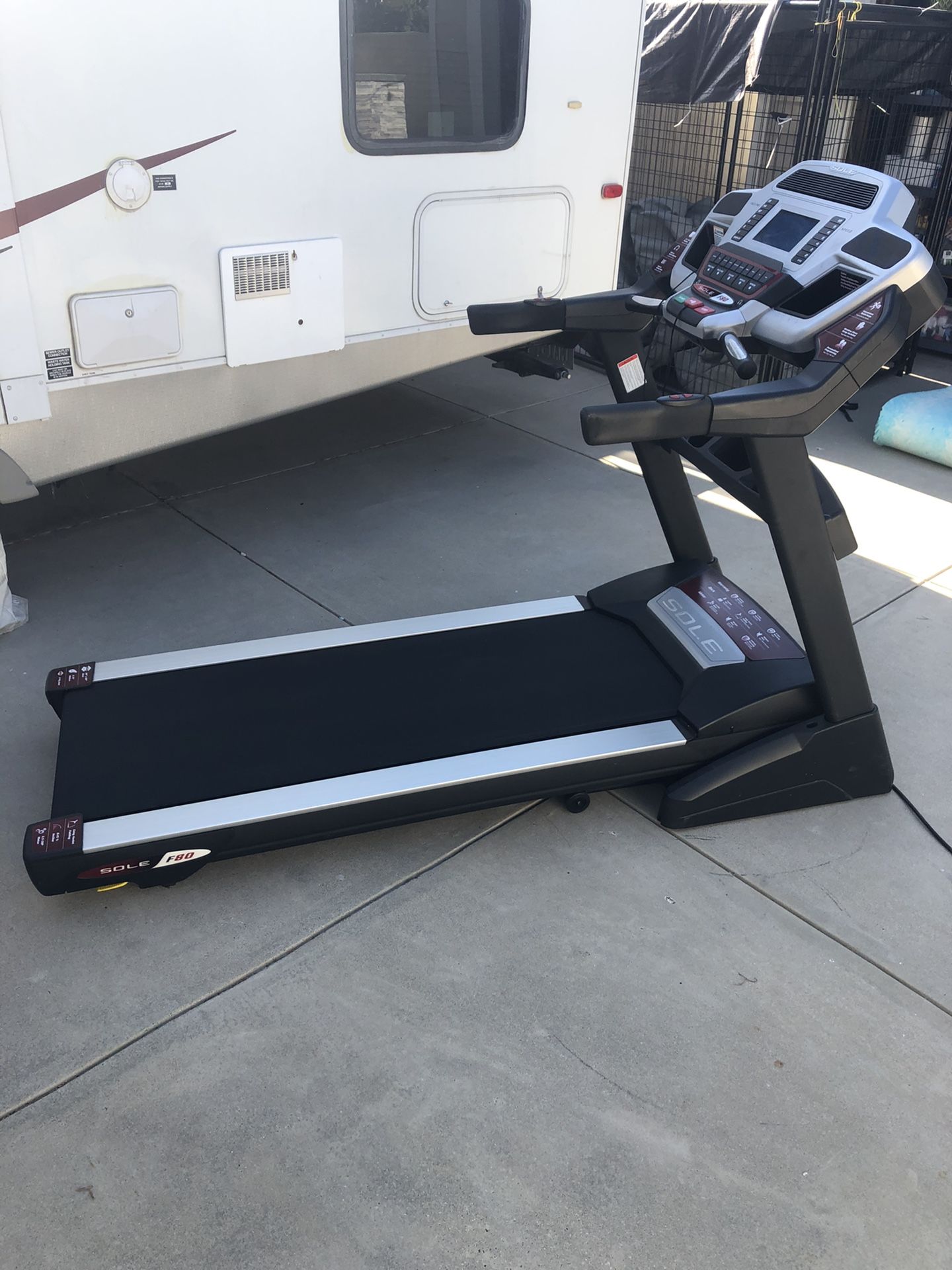 Sole F80 Treadmill for Sale in Long Beach, CA OfferUp