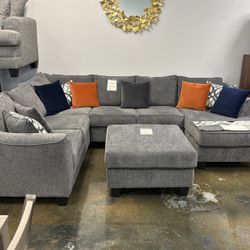 Large Cloth Sectional In Grey 