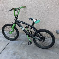 Free Boys Bike   (hosking & 99 Area)