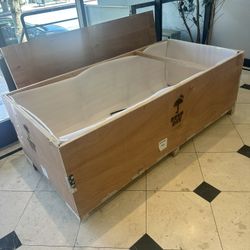 Large Crate