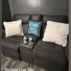 Recliner Couch 
