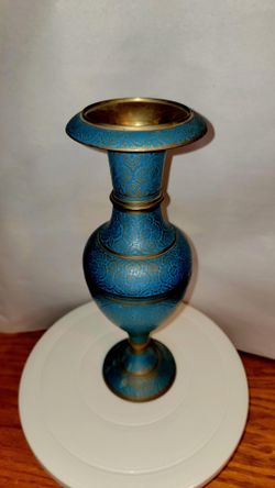 VINTAGE SOLID BRASS INTRICATE FILIGREE VASE