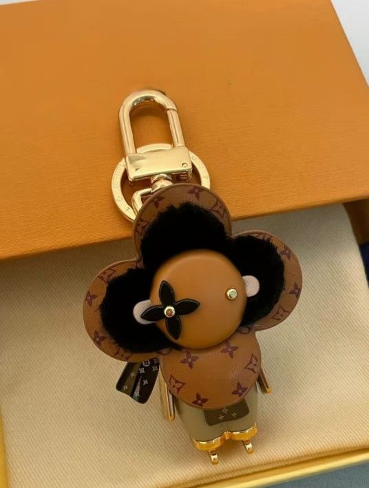 LV Sunflower Keychain Bag Charm Canvas Plush Chain Charm Gold Accessories Classic Models