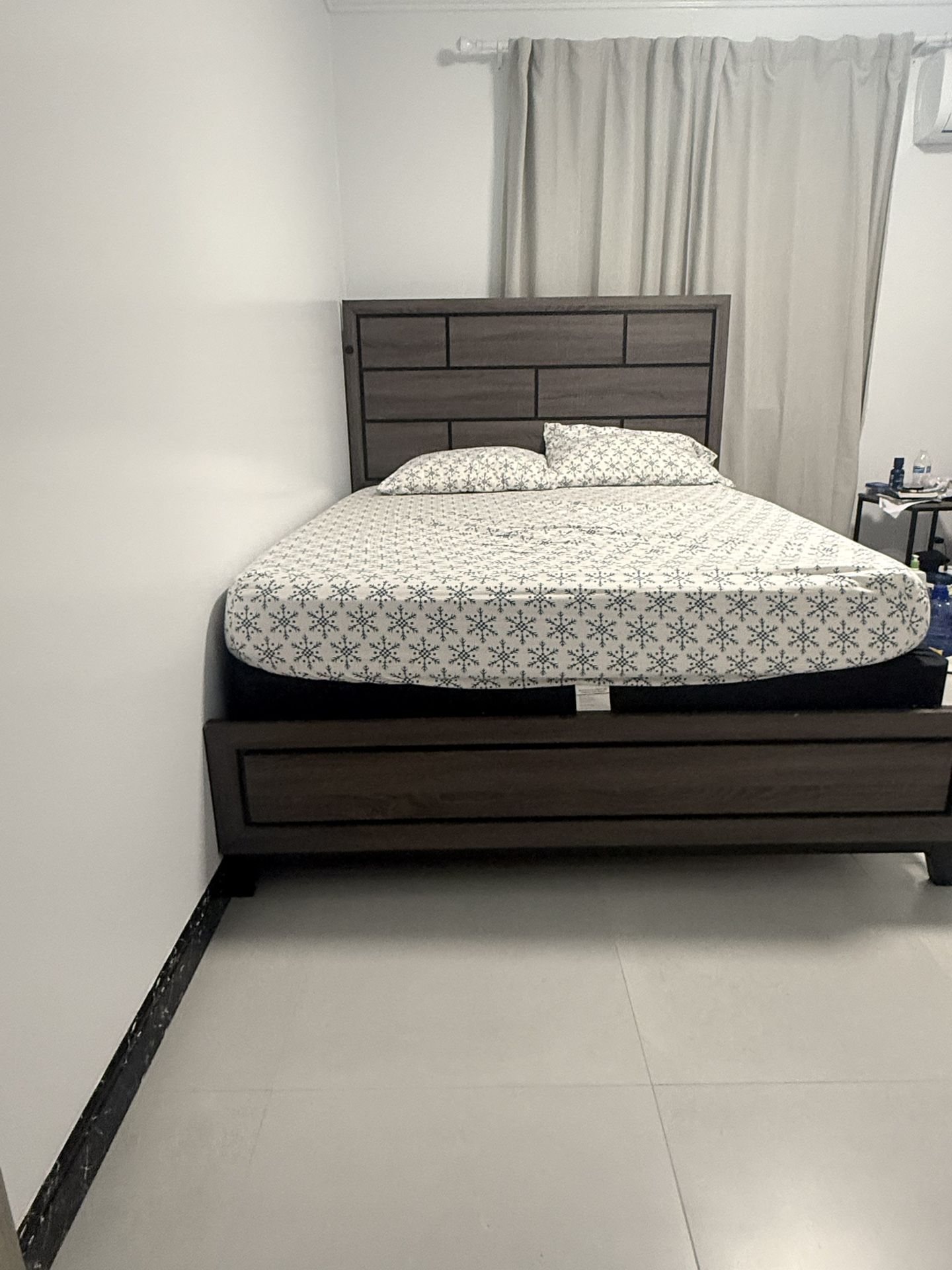 Queen size bed frame and mattress