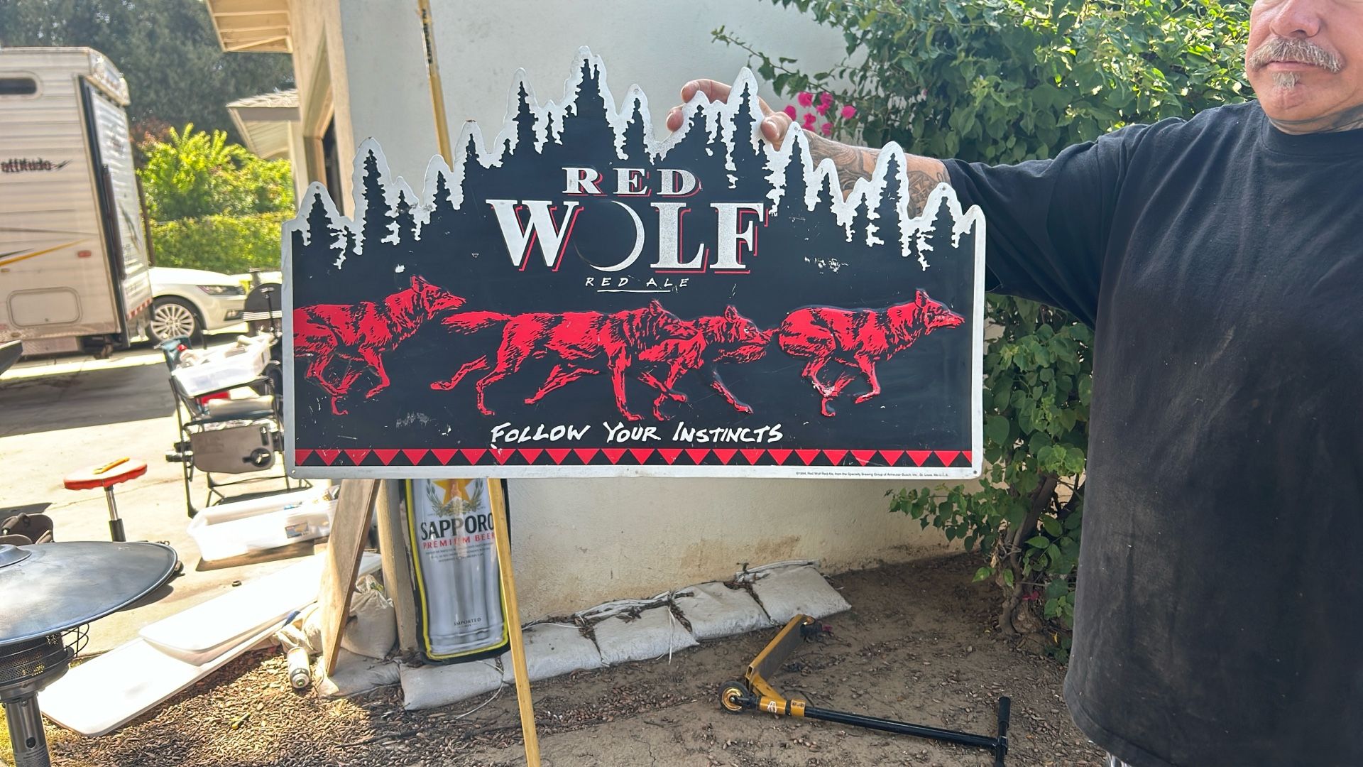 Red Wolf Sign