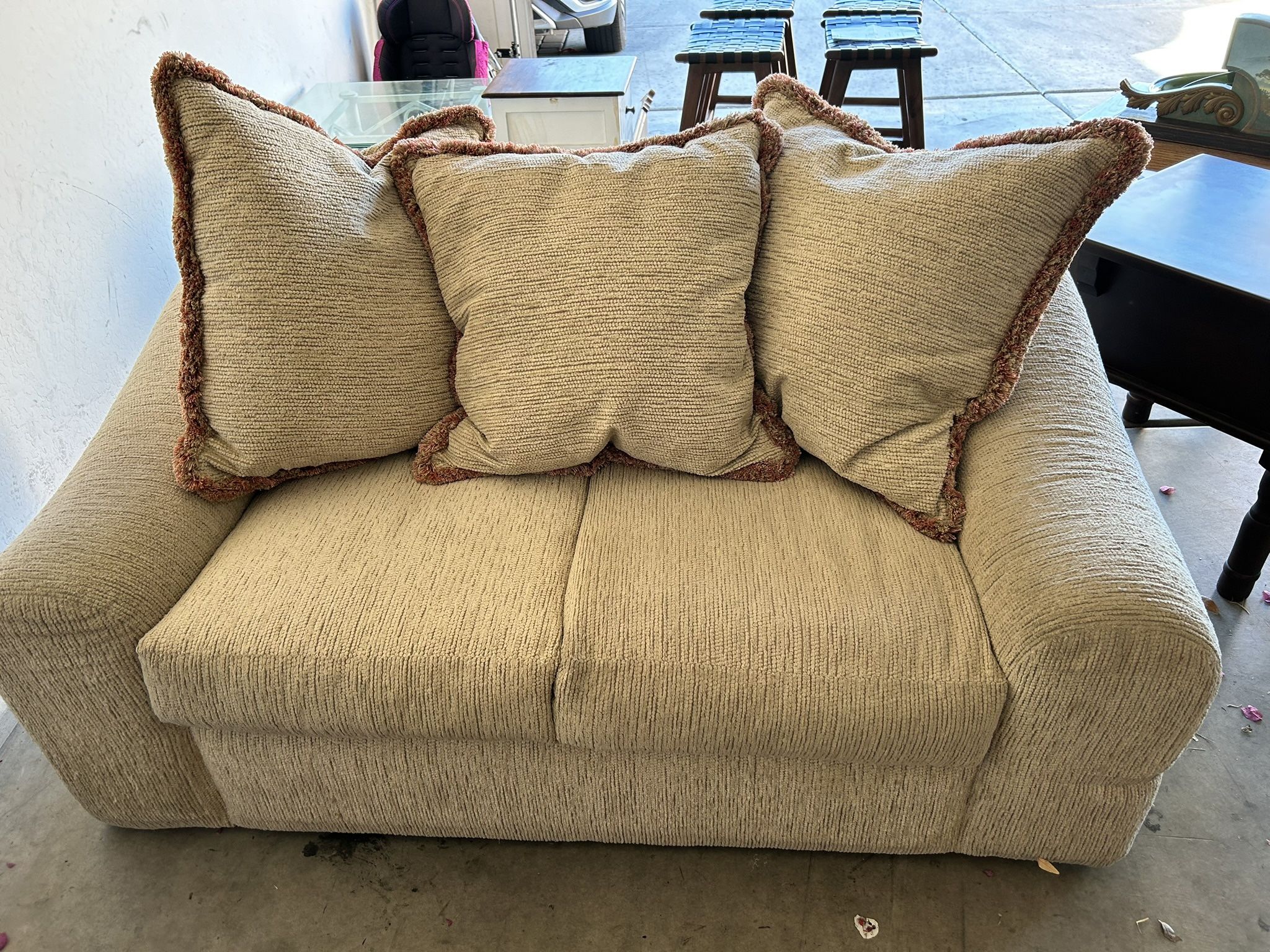 Sofa Loveseat 