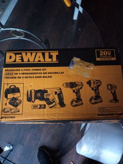 Dewalt 4 Tool XR 20v Max Combo With 2 Batteries And Charger 