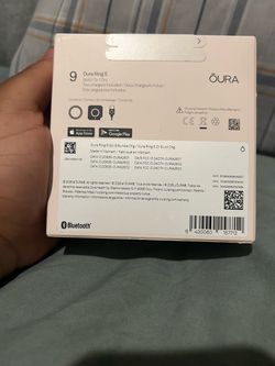 Oura Ring 5 Gold Size 9