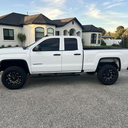 2017 GMC Sierra