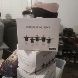Outdoor String Lights 4sets With 3 Boxes $25each