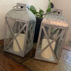 Lanterns With Battery Operated Candles