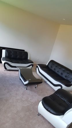 Black & white sofa chair & loveseat💕