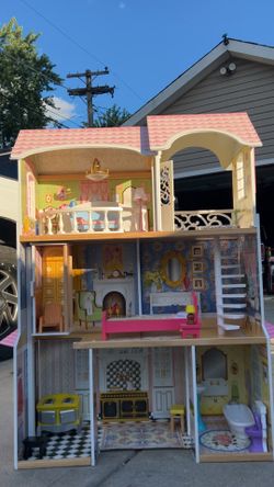 Dollhouse