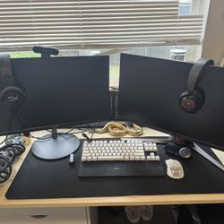 Fully Custom Built PC (Monitors And Accessories Included)