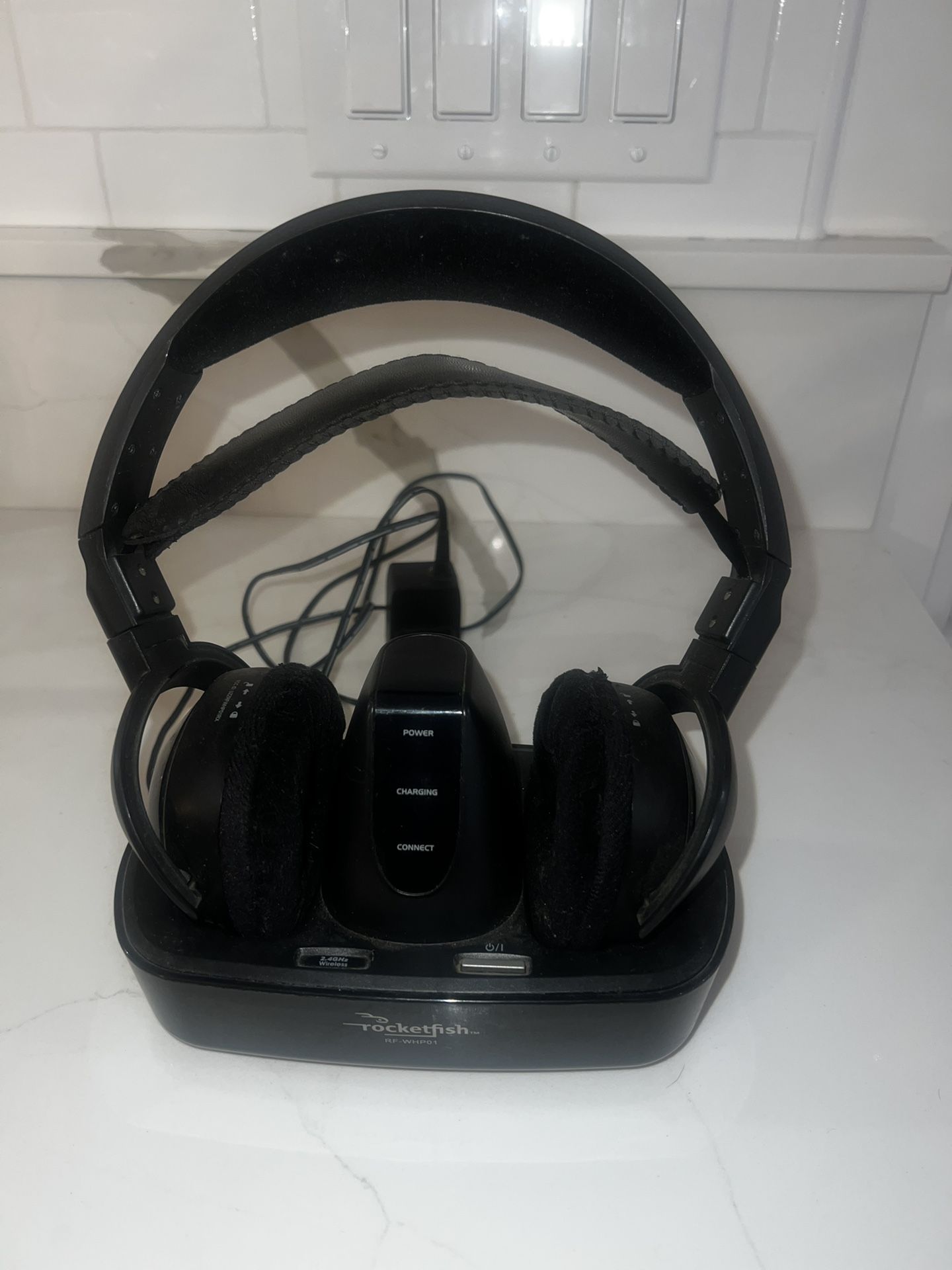 Rocketfish Wireless Headphones 