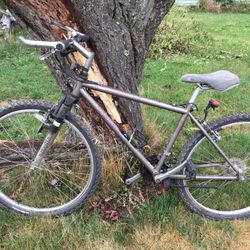 Trek Mountain Bike  26” Fully Working 