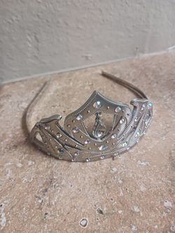 Corona para  Quinceañera. Estellos tornazol.