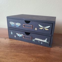 Small set of drawers for storage
