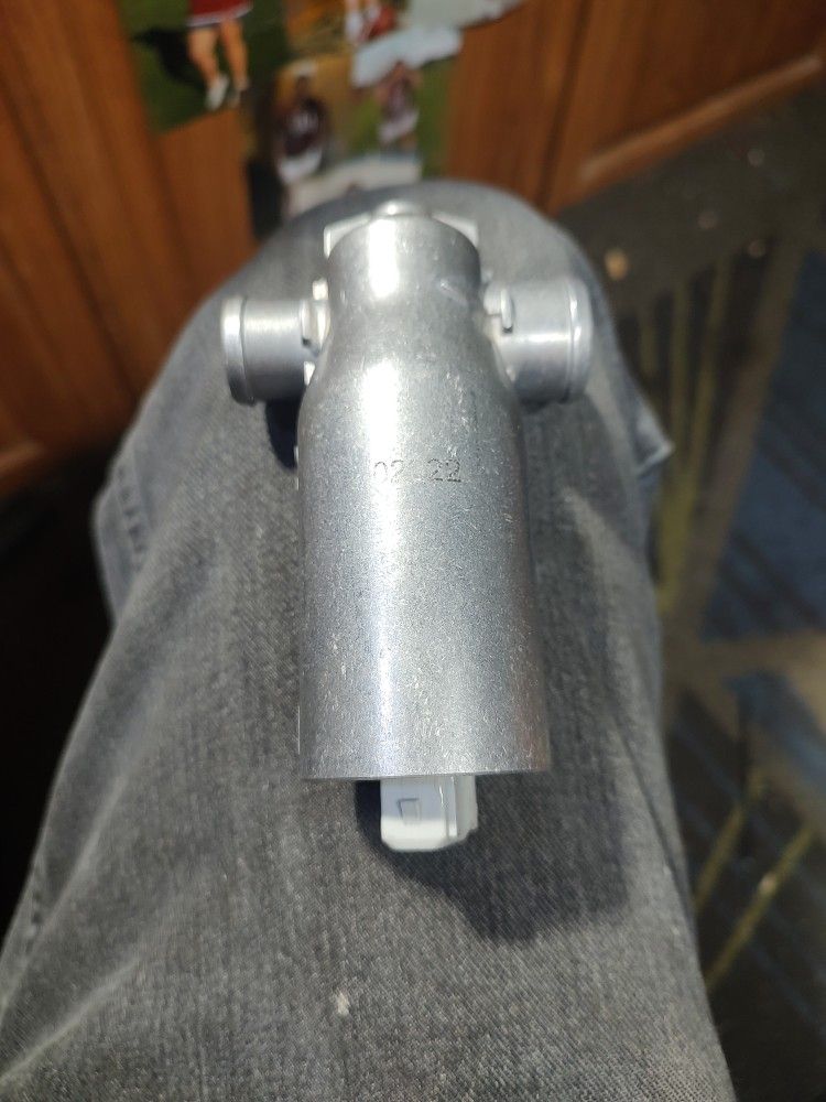 Brand New Iac Valve For Bmw