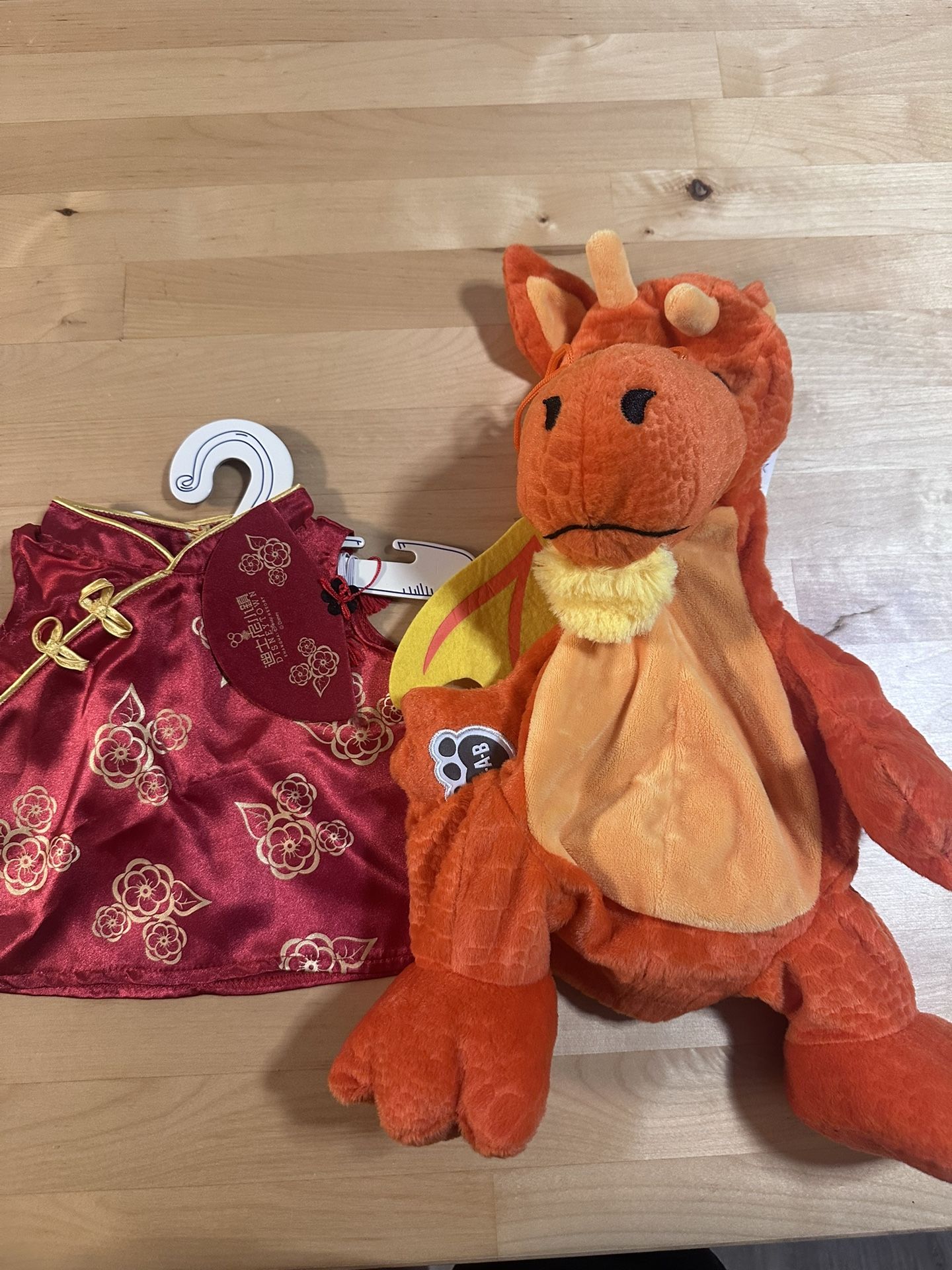 Build-a-bear Shanghai Dragon And Outfit 