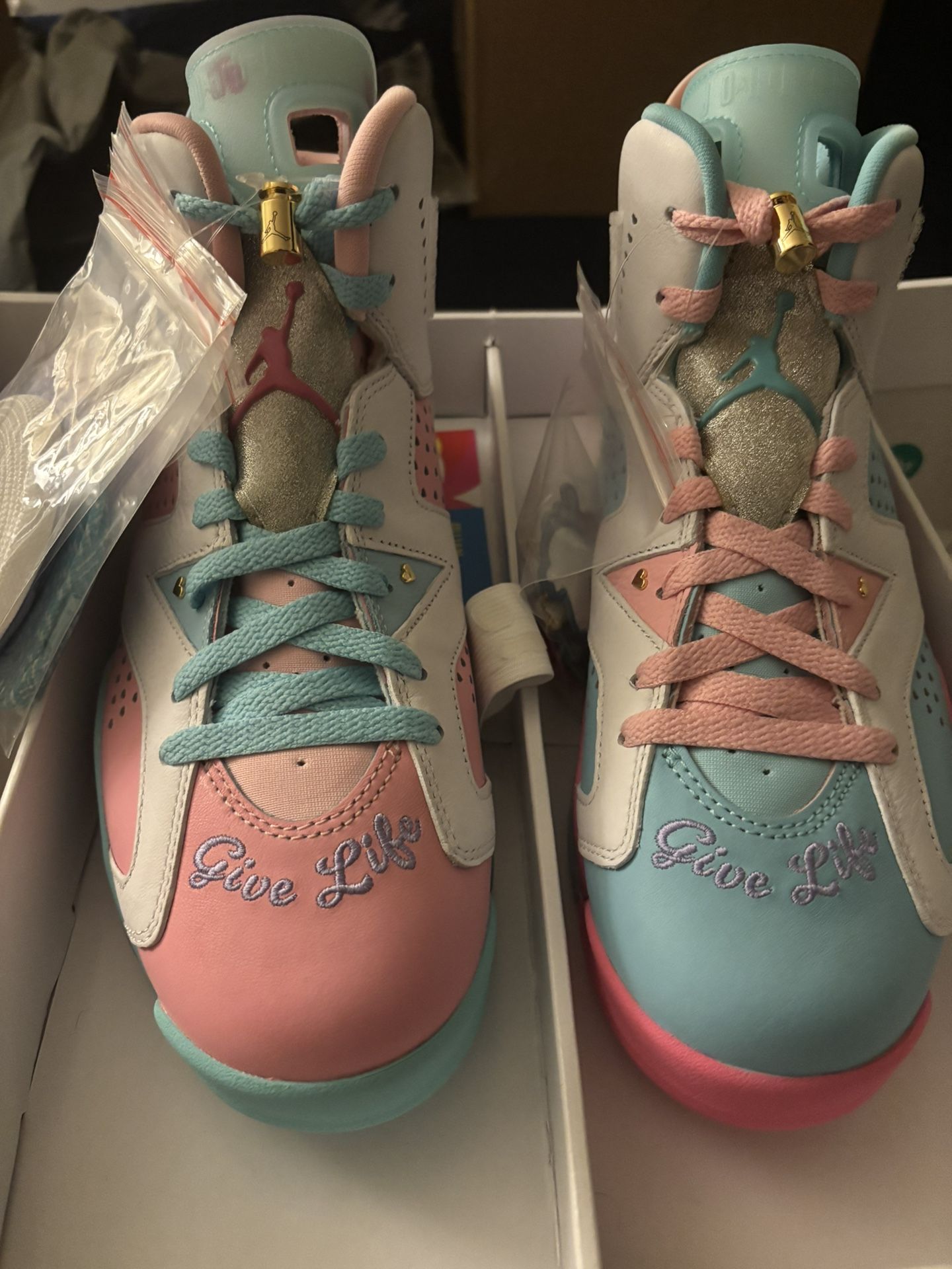 Jordan 6 Doernbecher “Jillian “