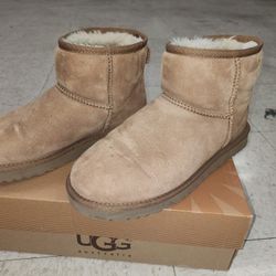 Ugg Size 9 In Men