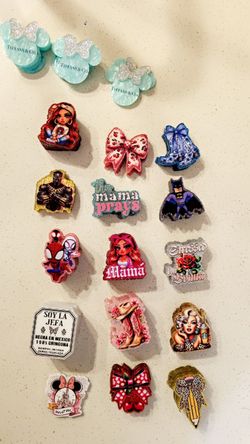 Acrylics And Cup Wraps