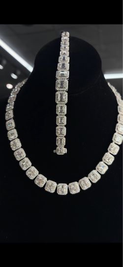 Baguette Necklace
