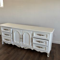 French White And Gold Dresser 