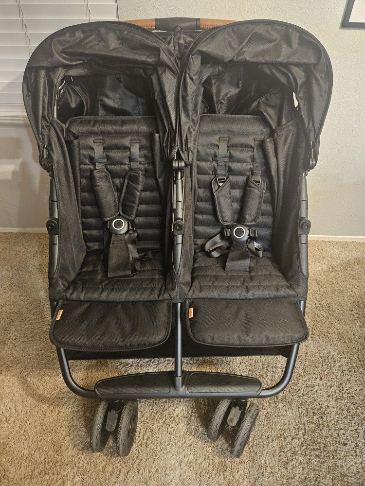 Zoe The Twin V2 Lightweight, Compact Double Stroller