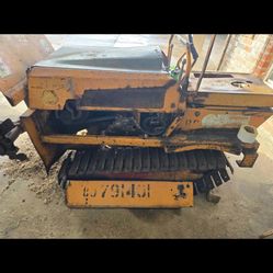 Case Trencher 