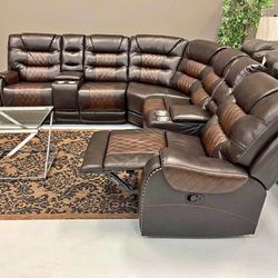 Phoenix Brown Reclining Sectional With 2 Recliners. Brand New.