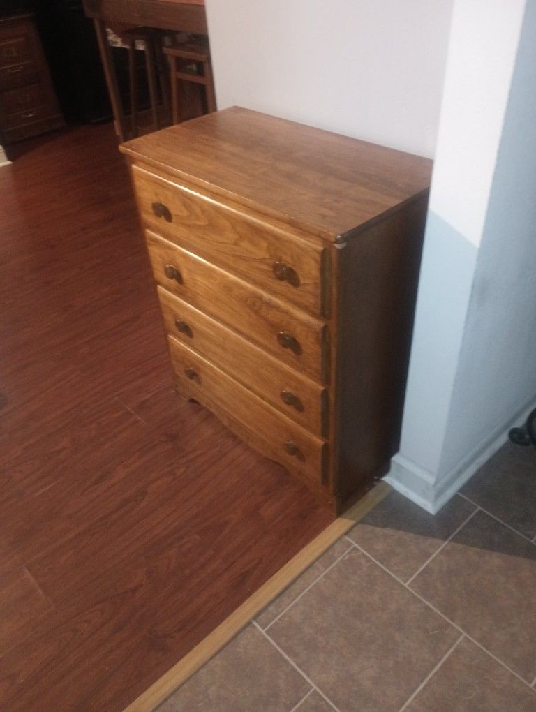 4 Drawer Dresser