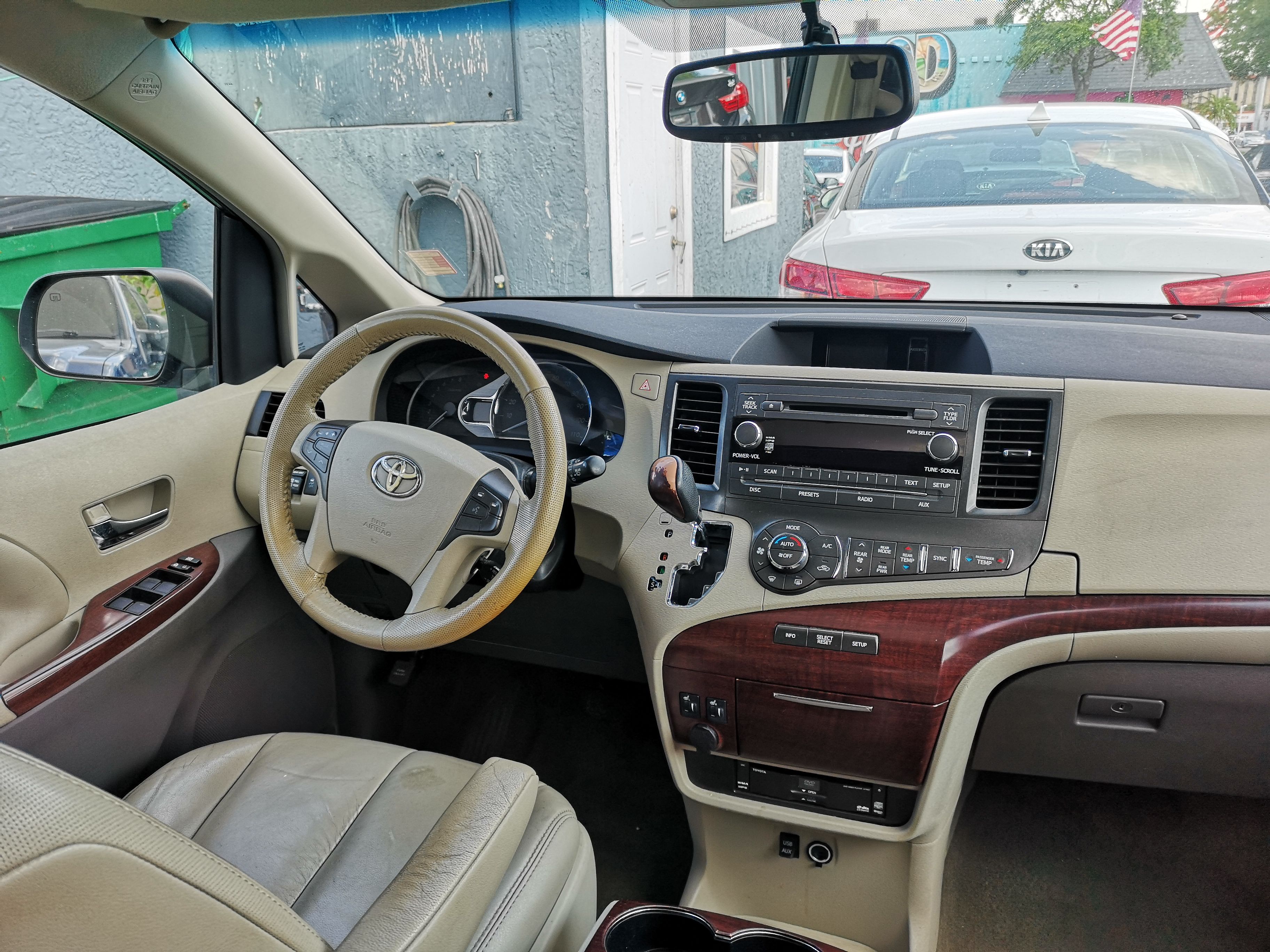 2011 Toyota Sienna