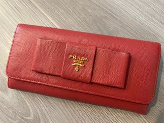 Prada long walket with box (used)